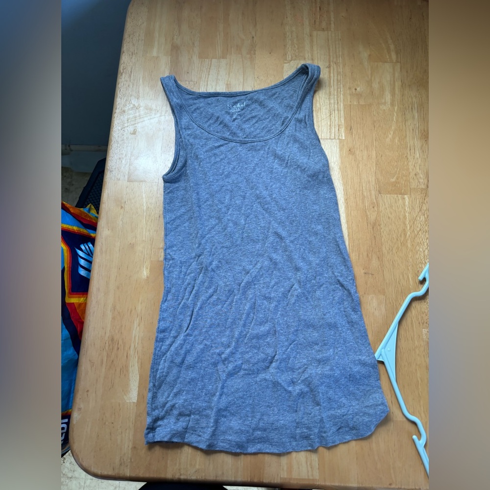 Size S womens Gray Sleeveless Top